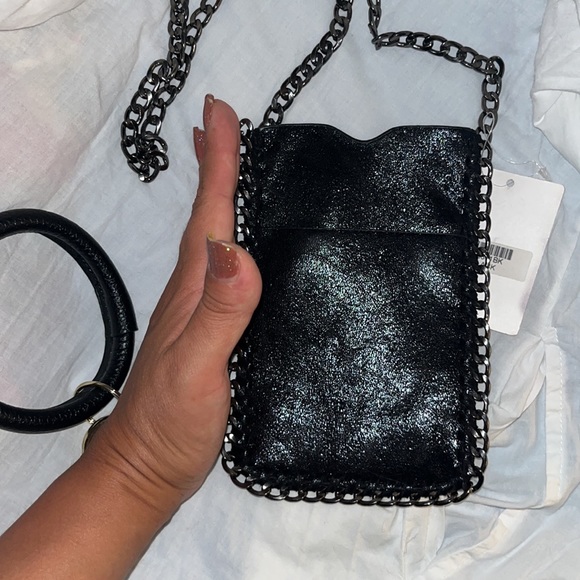 Chain strapped purse with key Holder lot - Picture 8 of 10